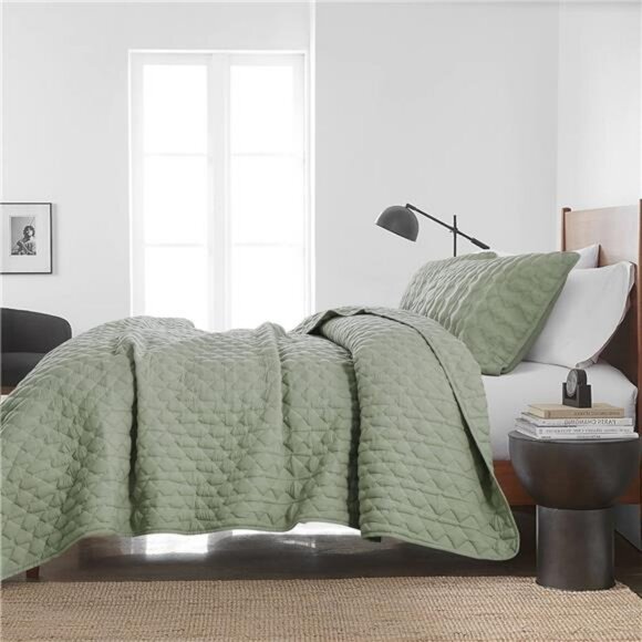 Sage Green Quilt Queen Size Bedding Sets with Pillow Shams, Lightweight - Picture 3 of 8